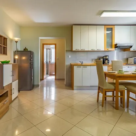 Istriensonne - Haus Stephan * 메덜린